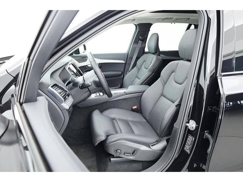Occasion Volvo XC90 Plus 456 PK (335 kW) 2024 Zwart SUV