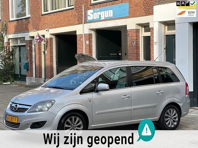 Grijs Gebruikt 2010 Opel Zafira Edition MPV | € 3.250 (Eerlijke prijs) - Afbeelding 1/4