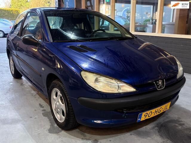 Blauw Gebruikt 2001 Peugeot 206 Hatchback | € 799 (Eerlijke prijs) - Afbeelding 1/4