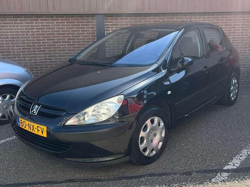 Zwart Gebruikt 2004 Peugeot 307 Hatchback | € 2.250 (Eerlijke prijs) - Afbeelding 1/4