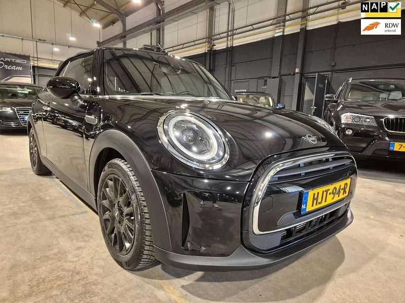 Zwart Gebruikt 2022 Mini One Cabriolet Business Cabriolet | € 24.999 (Goede deal) - Afbeelding 1/4