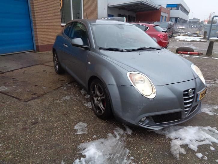 Gebruikt 2012 Alfa Romeo MiTo Hatchback | € 1.250 (Super prijs) - Afbeelding 1/4