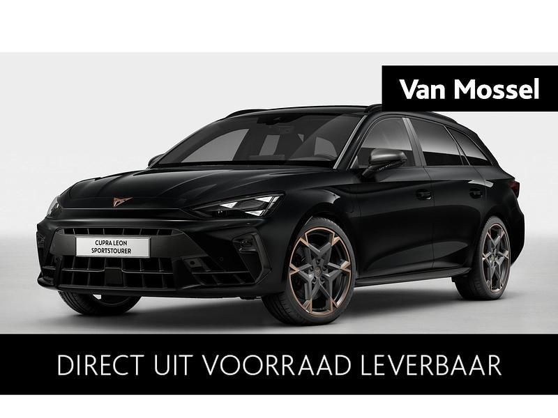 Zwart Nieuw 2025 Cupra Leon VZ Stationwagen | € 50.520 (Super prijs) - Afbeelding 1/4