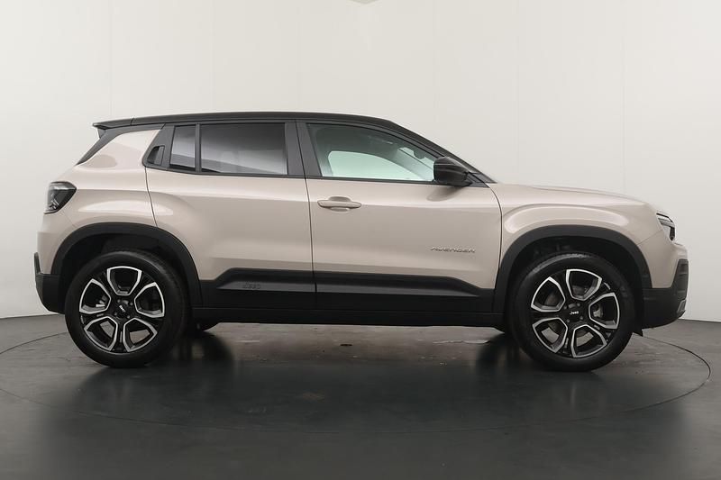 Nieuw Jeep Avenger Summit 110 PK (80 kW) 2025 Grijs SUV