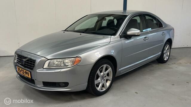 Grijs Gebruikt 2007 Volvo S80 Summum Sedan | € 8.945 (Duur) - Afbeelding 1/4