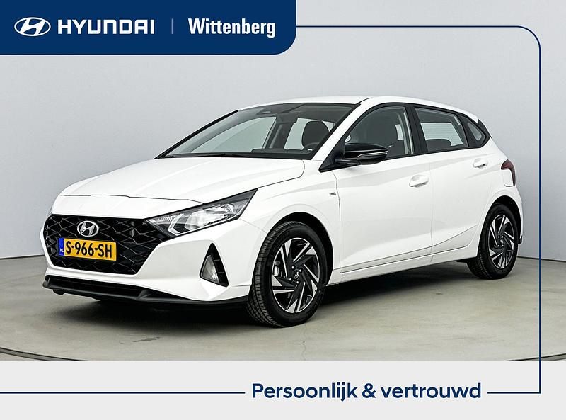 Wit Gebruikt 2024 Hyundai i20 Comfort Hatchback | € 20.900 (Eerlijke prijs) - Afbeelding 1/4