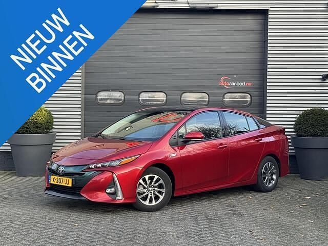 Occasion Toyota Prius Executive 123 PK (90 kW) 2019 Rood Hatchback