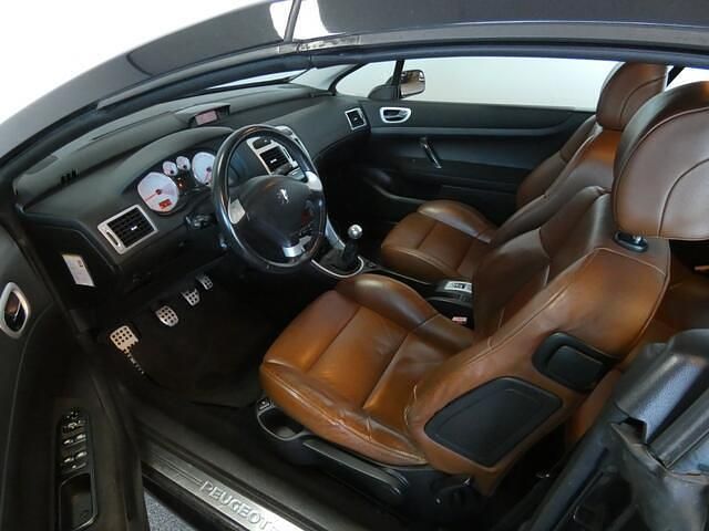 Occasion Peugeot 307 CC 109 PK (80 kW) 2005 Zwart Cabriolet