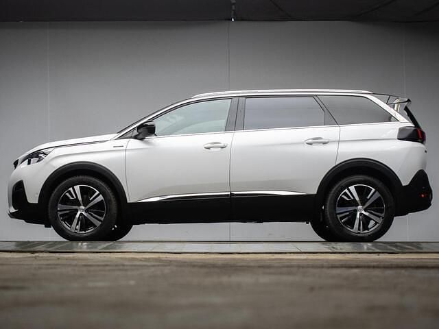 Wit Occasion 2018 Peugeot 5008 GT-line SUV | € 15.745 (Eerlijke prijs) - Afbeelding 1/4