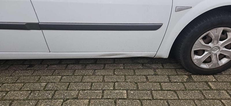 Gebruikt 2009 Renault Mégane GrandTour Stationwagen | € 1.500 (Super prijs) - Afbeelding 1/4