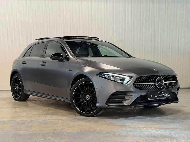Occasion Mercedes A250 AMG line 160 PK (117 kW) 2020 Grijs Hatchback