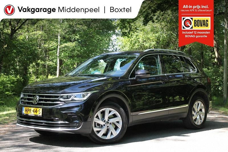 Zwart Gebruikt 2021 VW Tiguan Elegance SUV | € 34.950 (Eerlijke prijs) - Afbeelding 1/4