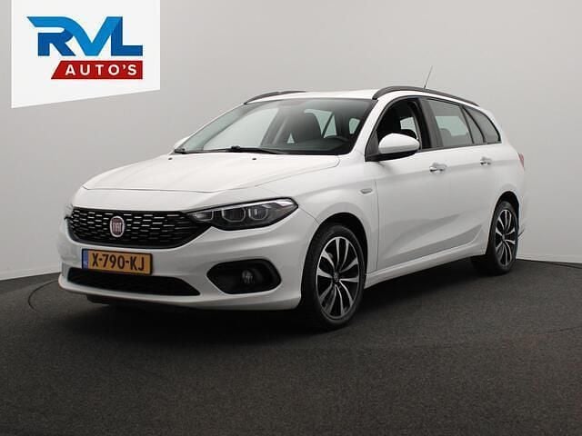 Wit Gebruikt 2018 Fiat Tipo Pop Star Stationwagen | € 9.900 (Eerlijke prijs) - Afbeelding 1/4