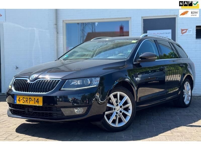 Zwart Gebruikt 2013 Skoda Octavia Business Line Stationwagen | € 8.947 (Eerlijke prijs) - Afbeelding 1/4