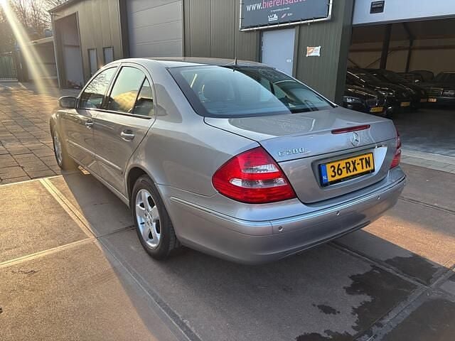 Occasion Mercedes E280 Elegance 231 PK (169 kW) 2005 Grijs (metallic) Sedan