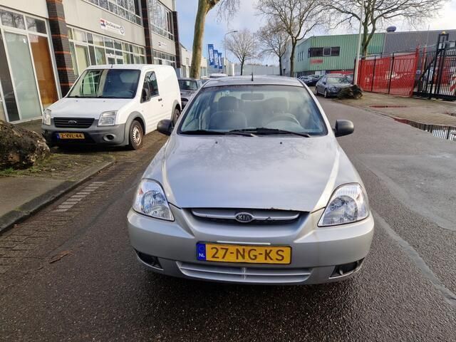 Grijs Gebruikt 2003 Kia Visto Hatchback | € 899 - Afbeelding 1/4