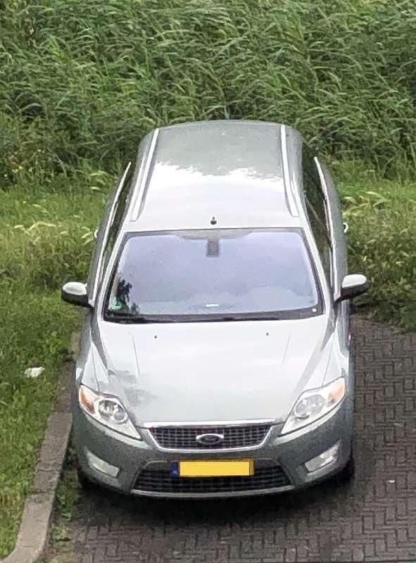 Grijs Gebruikt 2010 Ford Mondeo Titanium X Stationwagen | € 3.750 (Goede deal) - Afbeelding 1/4