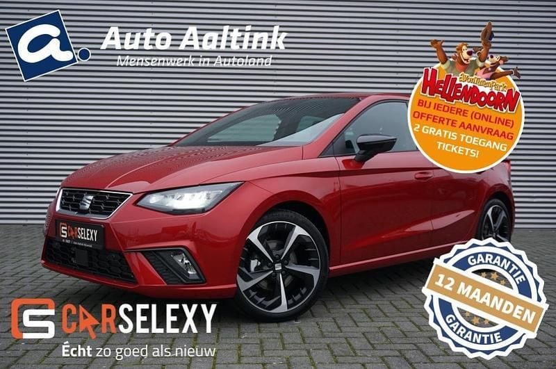Rood Gebruikt 2024 Seat Ibiza FR Hatchback | € 24.675 - Afbeelding 1/4