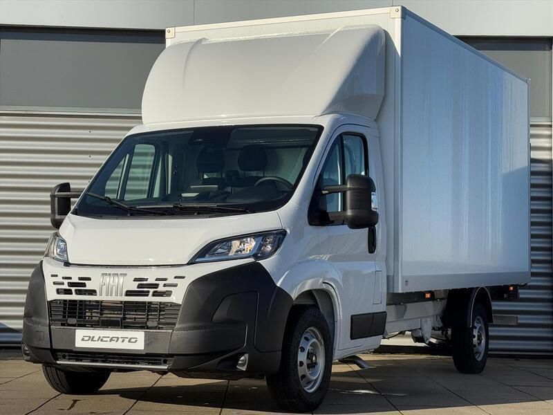 Wit Nieuw 2024 Fiat Ducato Van | € 47.750 - Afbeelding 1/4