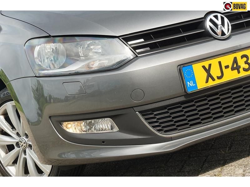 Grijs Gebruikt 2011 VW Polo Highline Hatchback | € 4.525 (Goede deal) - Afbeelding 1/4