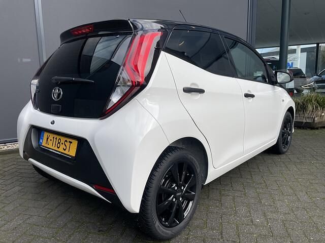 Occasion Toyota Aygo 74 PK (54 kW) 2021 Wit Hatchback