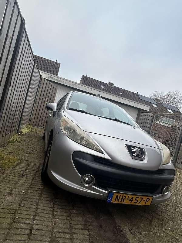 Grijs Gebruikt 2008 Peugeot 207 Hatchback | € 1.000 (Goede deal) - Afbeelding 1/4