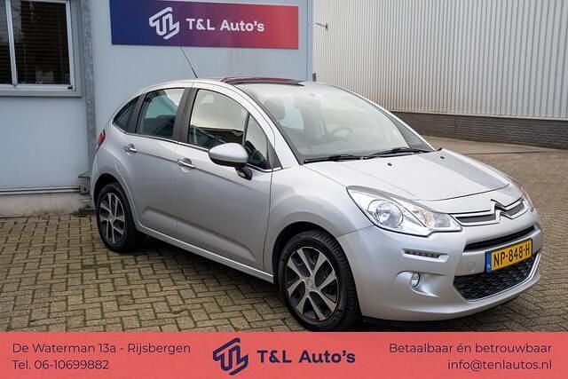 Grijs (metallic) Gebruikt 2017 Citroën C3 PureTech Hatchback | € 8.000 (Super prijs) - Afbeelding 1/4
