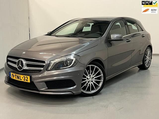Grijs Occasion 2014 Mercedes A180 AMG Hatchback | € 9.450 (Eerlijke prijs) - Afbeelding 1/4