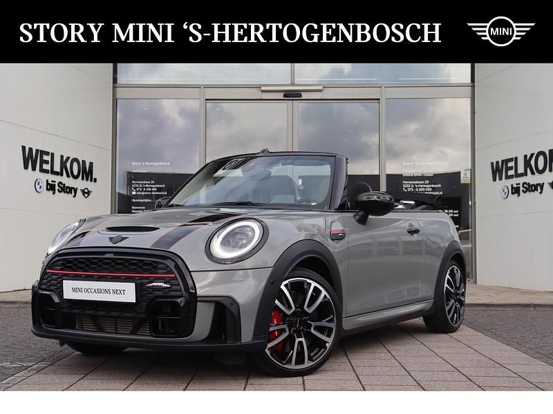 Grijs Gebruikt 2022 Mini John Cooper Works Cabriolet Comfort Cabriolet | € 41.950 (Iets duurder) - Afbeelding 1/4