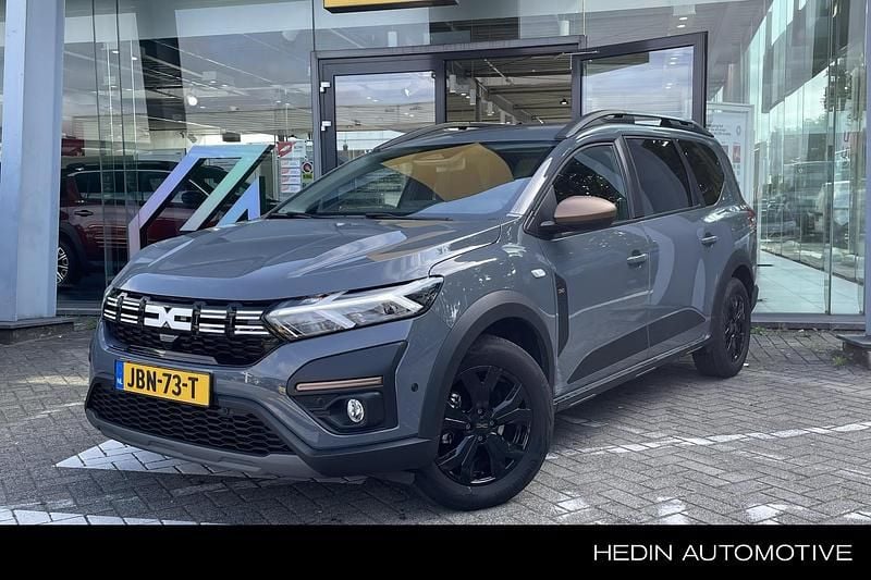 Grijs Gebruikt 2025 Dacia Jogger Extreme MPV | € 28.740 (Eerlijke prijs) - Afbeelding 1/4