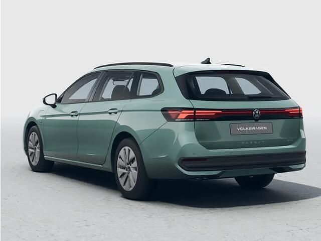 Nieuw VW Passat Comfortline 204 PK (150 kW) 2026 Groen Stationwagen