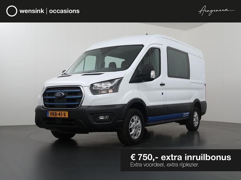 Wit Gebruikt 2022 Ford E-Transit Trend Van | € 35.645 - Afbeelding 1/4