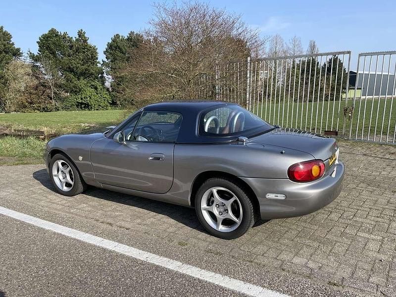 Grijs Gebruikt 2003 Mazda MX5 Exclusive Cabriolet | € 9.500 - Afbeelding 1/4