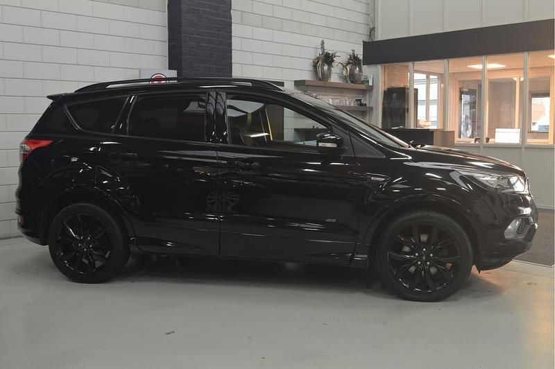 Occasion Ford Kuga ST-Line 184 PK (135 kW) 2018 Zwart SUV