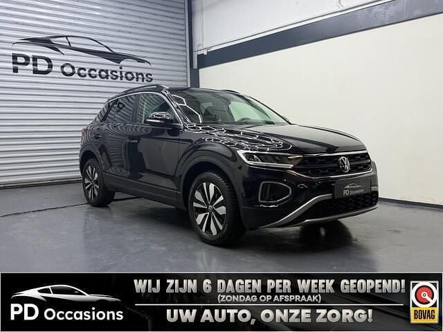 Zwart (metallic) Occasion 2025 VW T-Roc Goal SUV | € 26.950 (Super prijs) - Afbeelding 1/4