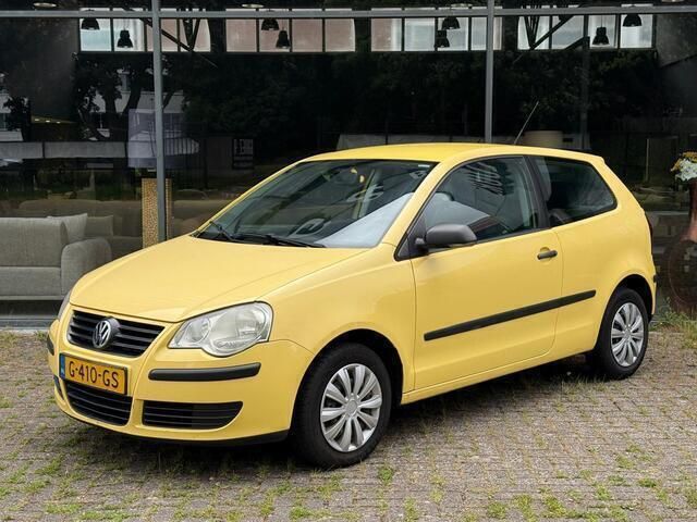 Geel Gebruikt 2006 VW Polo Trendline Hatchback | € 1.150 (Super prijs) - Afbeelding 1/4