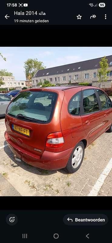 Rood Gebruikt 2003 Renault Scénic Expression MPV | € 650 (Eerlijke prijs) - Afbeelding 1/4