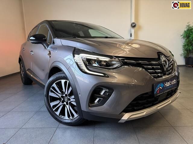 Grijs Gebruikt 2023 Renault Captur Iconic SUV | € 24.950 (Eerlijke prijs) - Afbeelding 1/4
