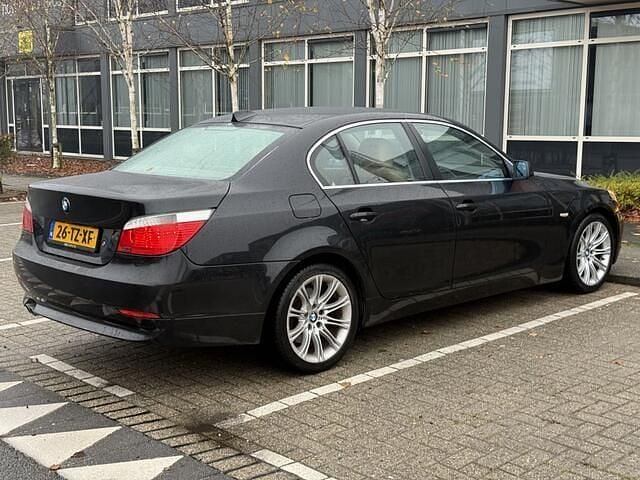 Occasion BMW 523 177 PK (130 kW) 2007 Zwart Sedan