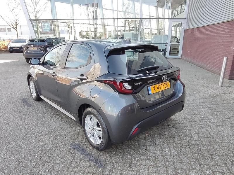 Occasion Toyota Yaris Hybrid Active 116 PK (85 kW) 2024 Grijs Hatchback