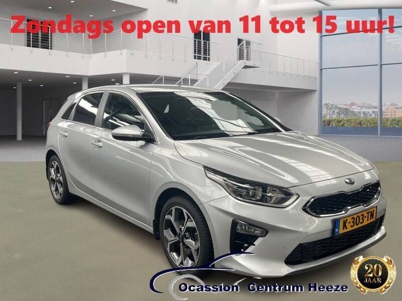 Grijs Gebruikt 2019 Kia Ceed Hatchback | € 16.999 (Goede deal) - Afbeelding 1/4