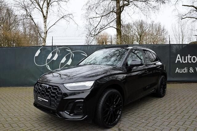 Zwart (metallic) Occasion 2023 Audi Q5 Black Edition SUV | € 52.950 (Eerlijke prijs) - Afbeelding 1/4