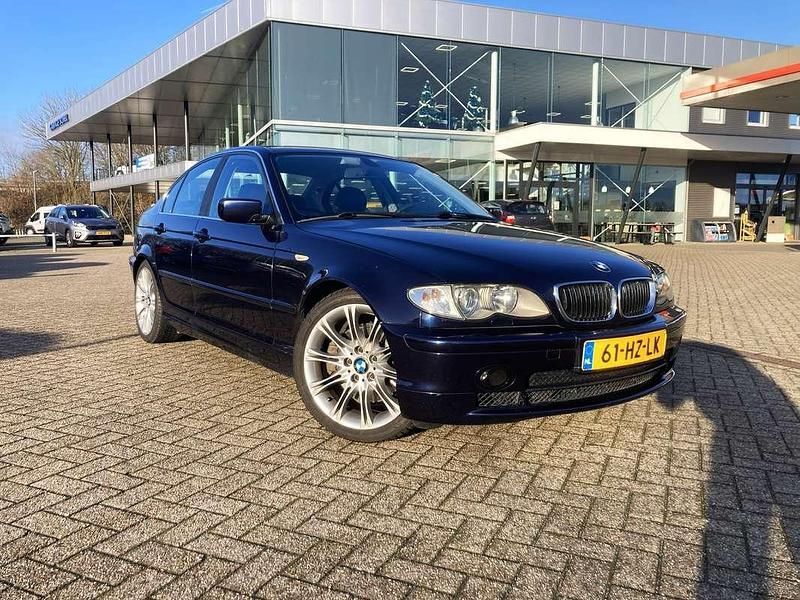Blauw Occasion 2002 BMW 330 Executive Sedan | € 5.995 (Goede deal) - Afbeelding 1/4