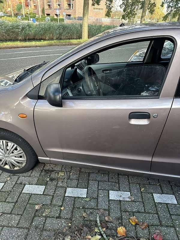 Bruin Occasion 2009 Suzuki Alto Hatchback | € 1.000 (Goede deal) - Afbeelding 1/4