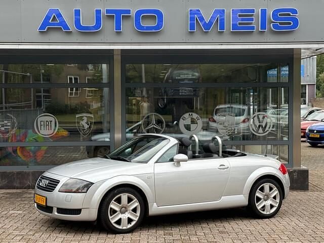 Grijs Gebruikt 1999 Audi TT Roadster Cabriolet | € 4.995 (Eerlijke prijs) - Afbeelding 1/4