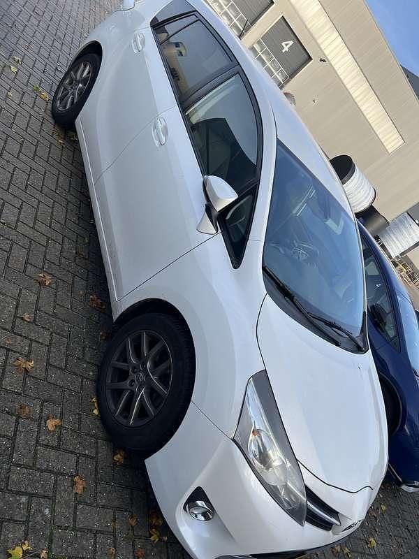 Wit Gebruikt 2013 Toyota Verso Business Edition MPV | € 7.950 (Eerlijke prijs) - Afbeelding 1/4