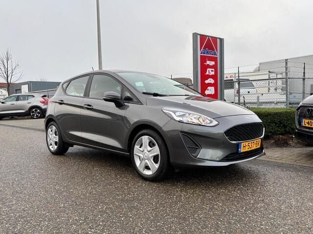 Grijs Gebruikt 2020 Ford Fiesta Trend Hatchback | € 12.950 (Eerlijke prijs) - Afbeelding 1/4