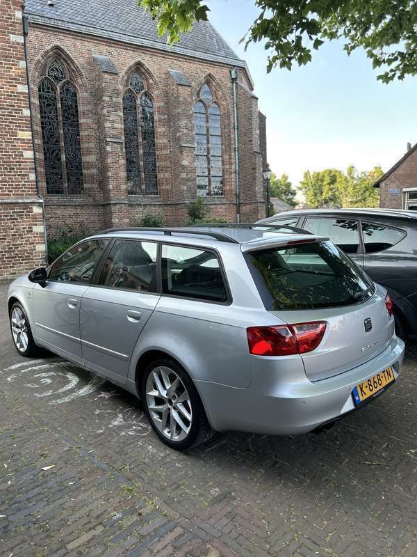 Gebruikt 2011 Seat Exeo Style Stationwagen | € 4.500 (Eerlijke prijs) - Afbeelding 1/4