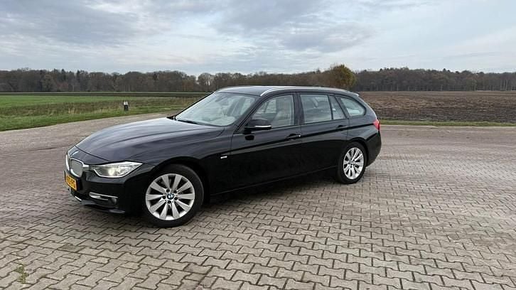 Gebruikt 2014 BMW 320 Stationwagen | € 9.000 (Eerlijke prijs) - Afbeelding 1/4