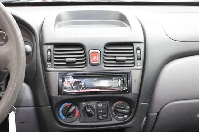 Occasion Nissan Almera 2002 Paars Sedan